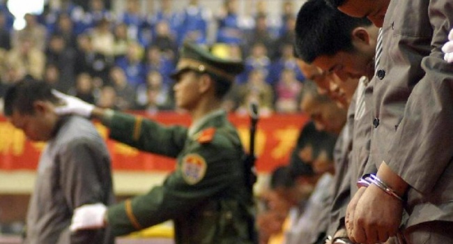В Китае казнили коммуниста, которому инкриминируют коррупцию на сумму менее 300 тысяч долларов