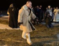 В Сети высмеяли тулуп с валенками Путина