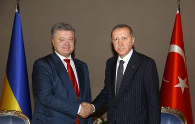 Порошенко поздравил Эрдогана с переизбранием на пост президента Турции