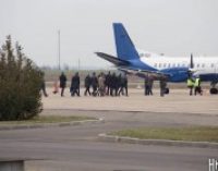 Из аэропорта Николаев вылетел первый самолет за пять лет