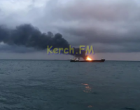 Пожар на судах в Керченском проливе: Спасательную операцию завершили, шансов найти выживших нет