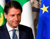 Рим работает над отменой санкций против России, — премьер Италии