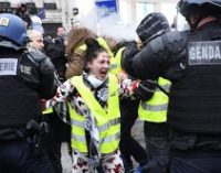 На улицы Парижа вновь вышли «желтые жилеты», арестовали около 20 человек