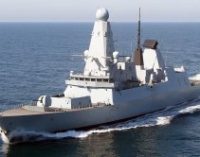 Великобритания направила в Персидский залив эсминец для защиты гражданских судов