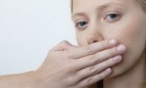 7 опасных болезней, которые можно определить по запаху изо рта