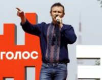 Партия Вакарчука «Голос» предложила выйти из минских соглашений