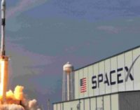 SpaceX вновь отложила запуск спутников из-за непогоды