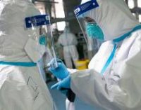 Новый коронавирус: Двое эвакуированных из Уханя немца оказались инфицированными