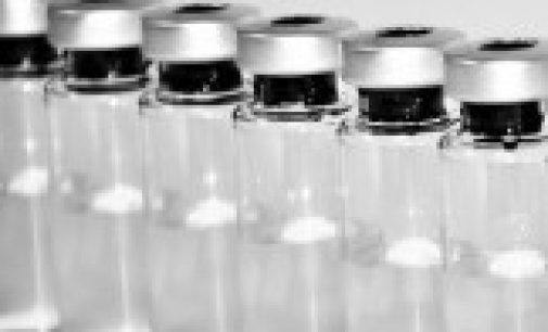 Вакцину от коронавируса не выпустят раньше, чем через год — ВОЗ