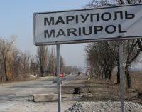 У Маріуполі фіксують перекидання ворогом військових вантажів на північ Донеччини